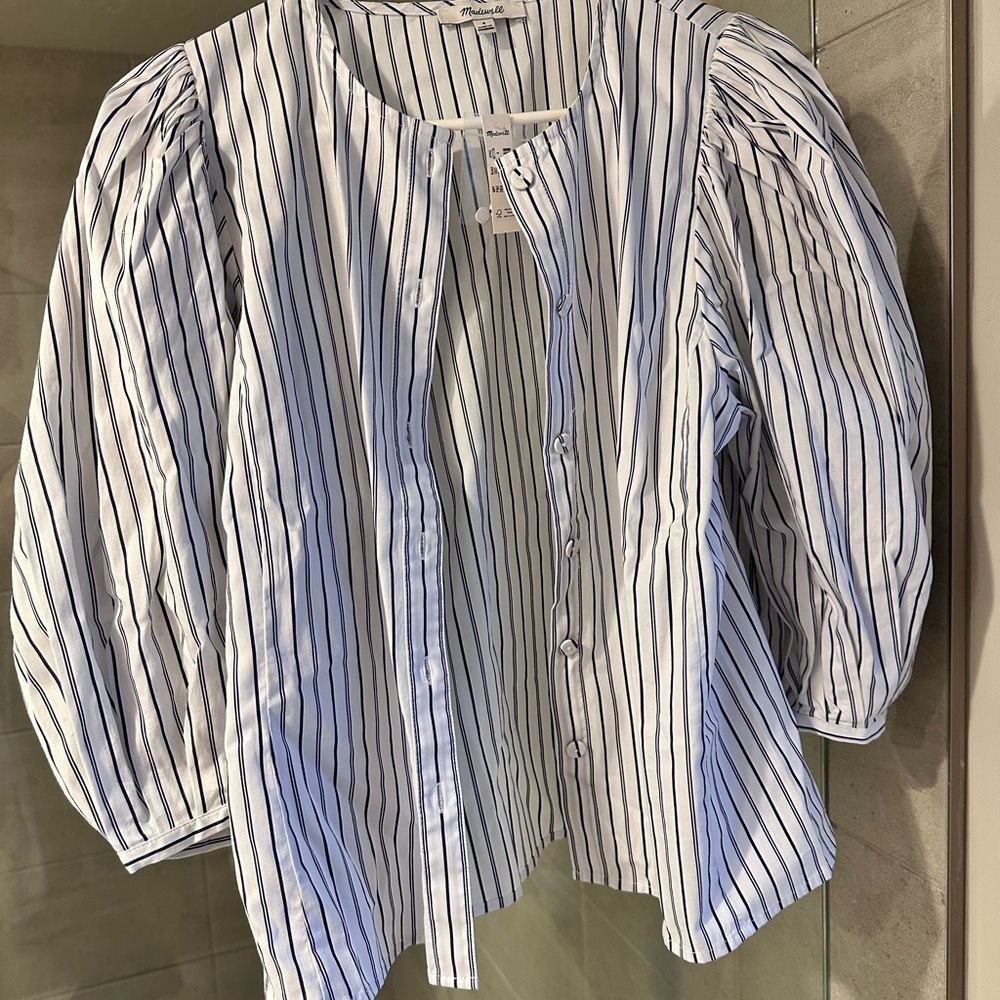 Striped Button-Up Blouse - Picture 2 of 3